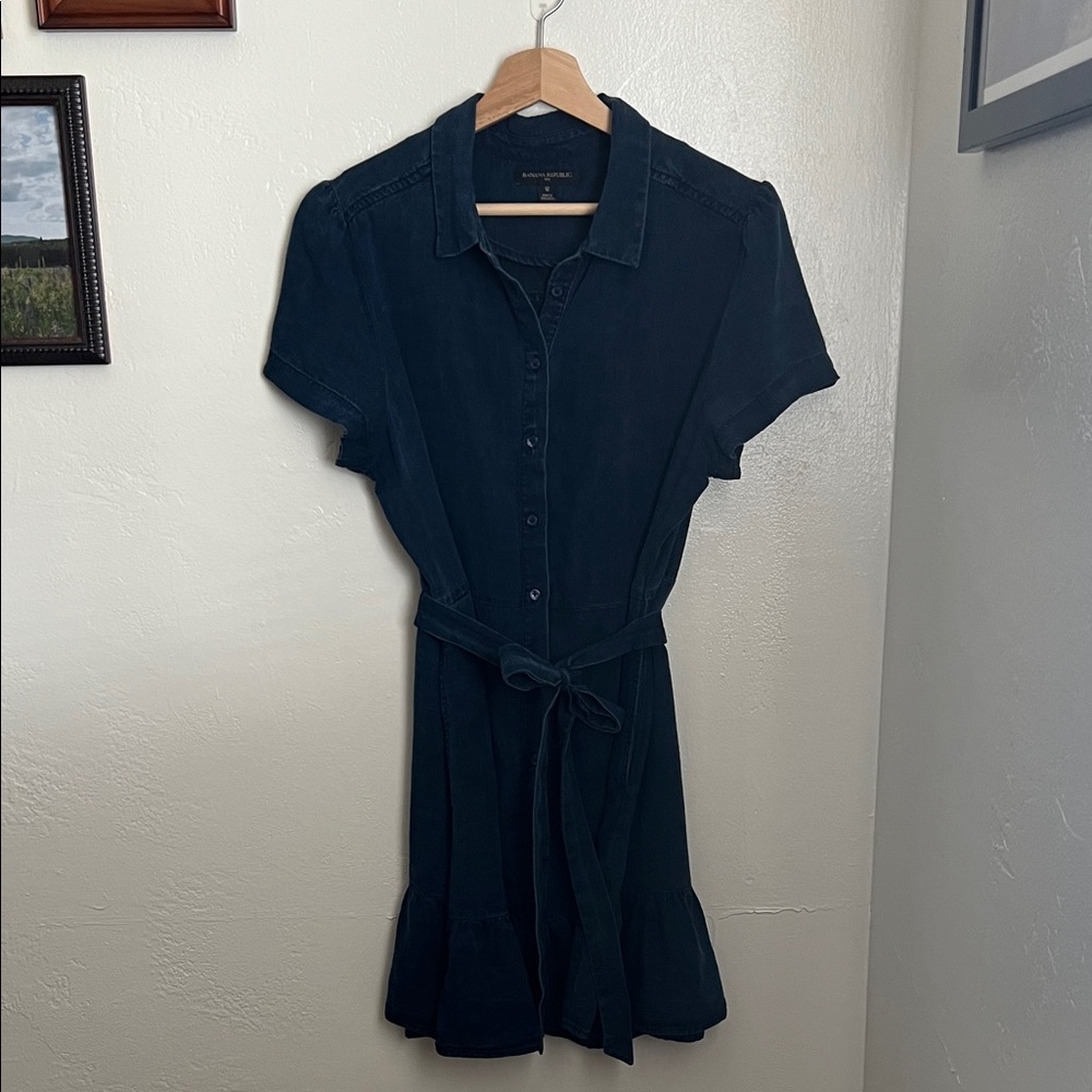 Elegant Navy Blue Denim Button-Up Shirt Dress
